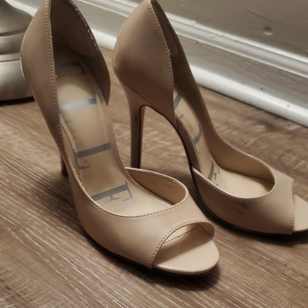 Nude minimalist heels